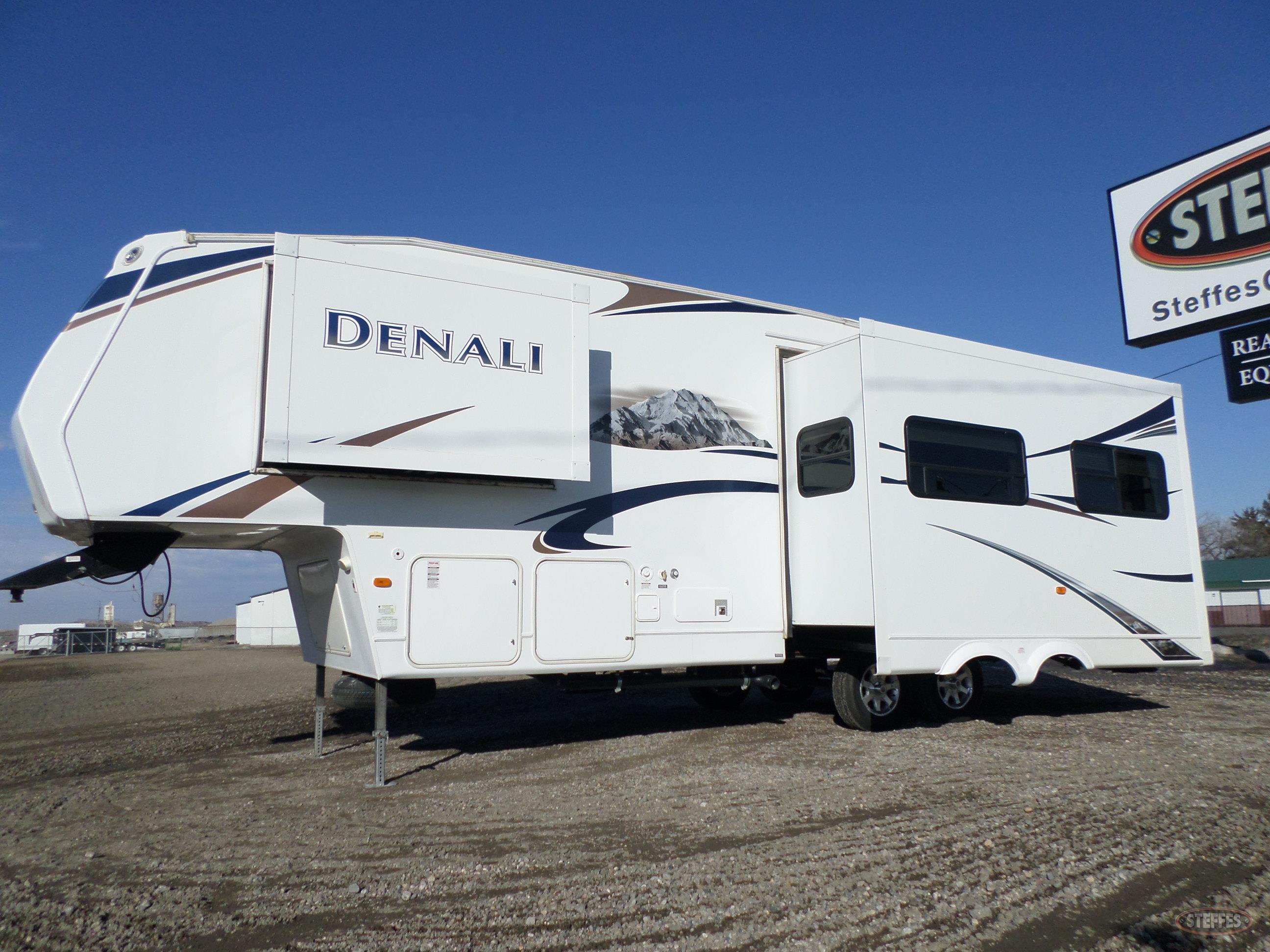 2010 Dutchman  Denali 28RK_6.JPG